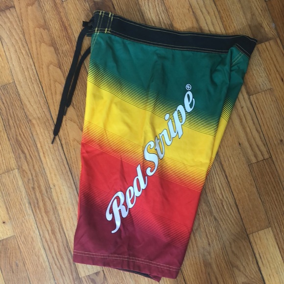 Men’s Red Stripe Board Shorts Size 32 - Picture 3 of 5